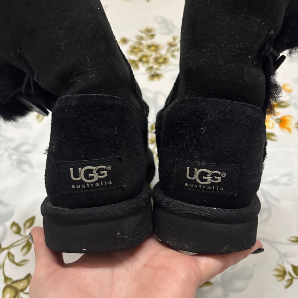 UGG Size 7 Black Bailey Button Boots - Picture 11 of 15